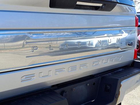 Used 2017 Ford F250 Platinum w/ Platinum Ultimate Package image 8