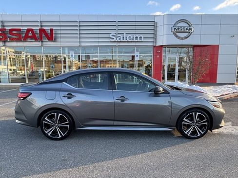 Used 2023 Nissan Sentra SR w/ Trunk Package image 2