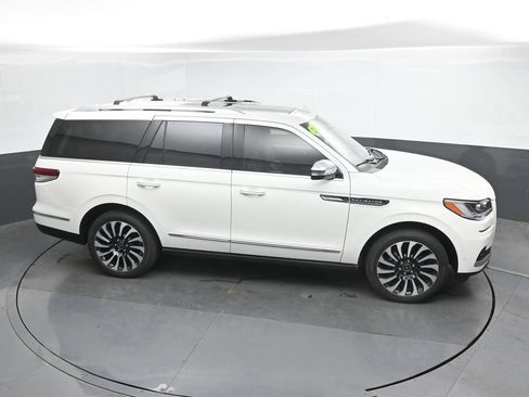 Used 2022 Lincoln Navigator Black Label AWD/4WD image 32