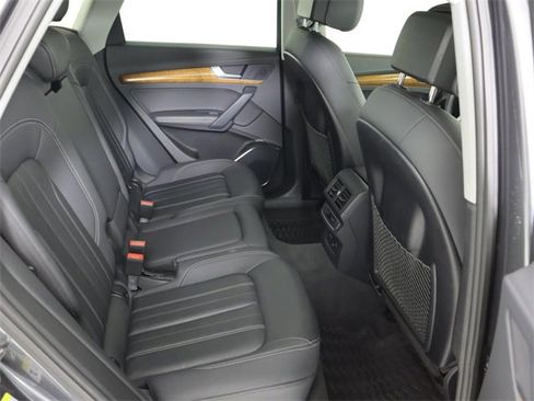 Certified 2022 Audi Q5 2.0T Premium Plus image 14