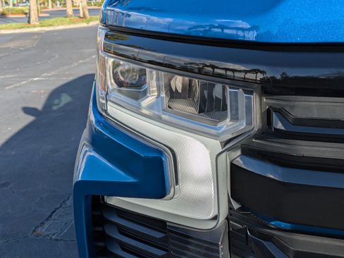 Used 2022 Chevrolet Silverado 1500 LT Trail Boss image 9