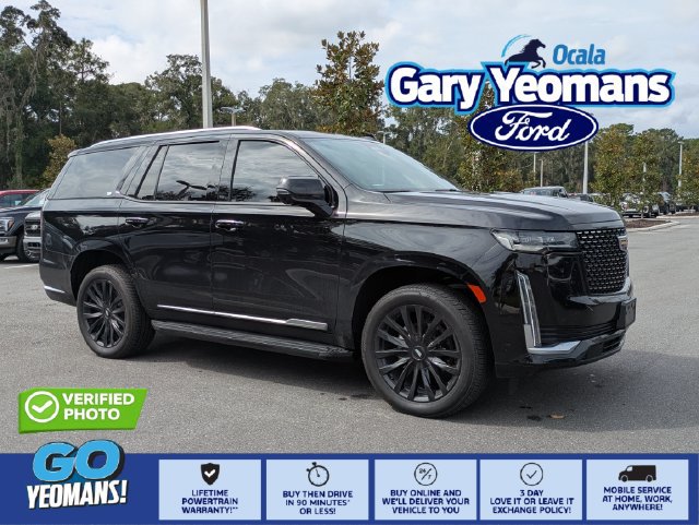 Used 2023 Cadillac Escalade Luxury AWD/4WD image 1