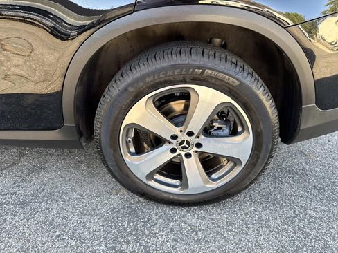 Used 2018 Mercedes-Benz GLC 300 4MATIC image 7