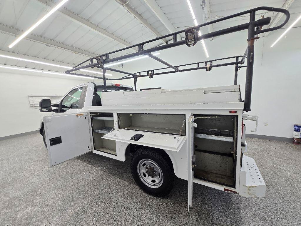 Used 2018 Ford F350 XL w/ Power Equipment Group RWD image 9