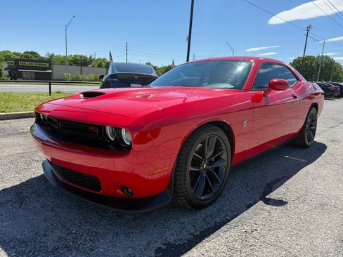 Used 2019 Dodge Challenger R/T Scat Pack RWD image 8