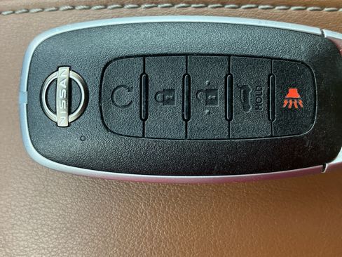 Used 2024 Nissan Pathfinder Platinum w/ Cargo Package AWD/4WD image 34