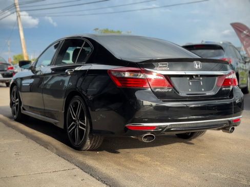Used 2016 Honda Accord Sport image 4