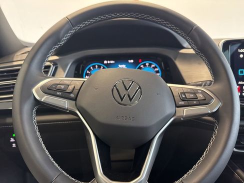 New 2026 Volkswagen Atlas Cross Sport SE image 20