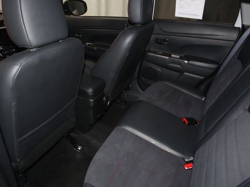 Used 2024 Mitsubishi Outlander Sport SE image 20