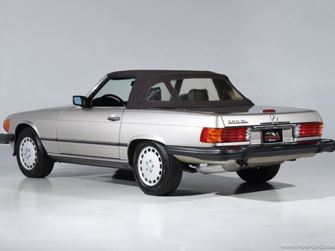 Used 1988 Mercedes-Benz 560 SL image 7