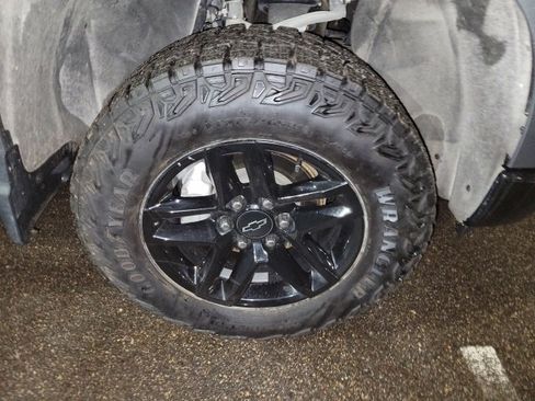 Used 2024 Chevrolet Silverado 1500 LT Trail Boss image 20