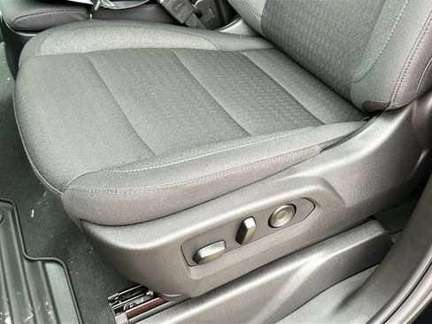 New 2026 Chevrolet Silverado 2500 Custom w/ Custom Value Package AWD/4WD image 20