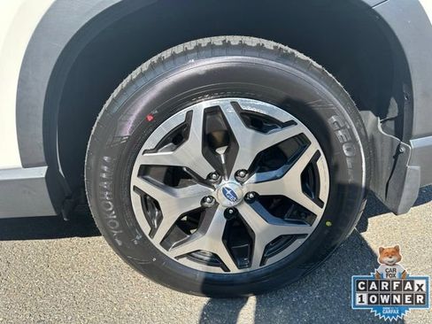 Certified 2023 Subaru Forester Premium AWD/4WD image 34