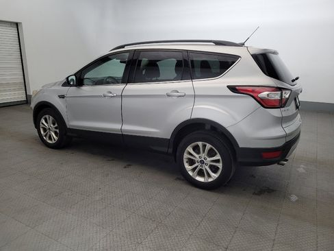 Used 2017 Ford Escape SE w/ Equipment Group 201A image 3