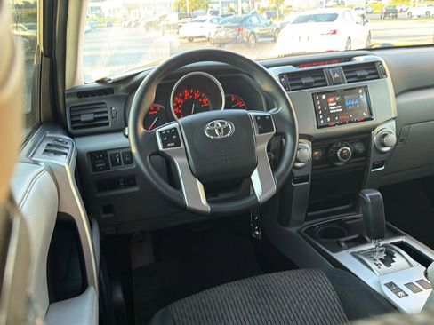Used 2011 Toyota 4Runner 2WD image 18