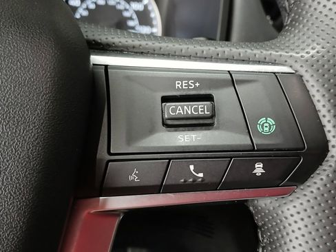 Used 2025 Mitsubishi Outlander SE AWD/4WD image 30