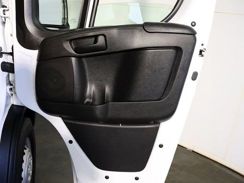 Used 2025 RAM ProMaster 2500 w/ U-Haul Equipment Group FWD image 26