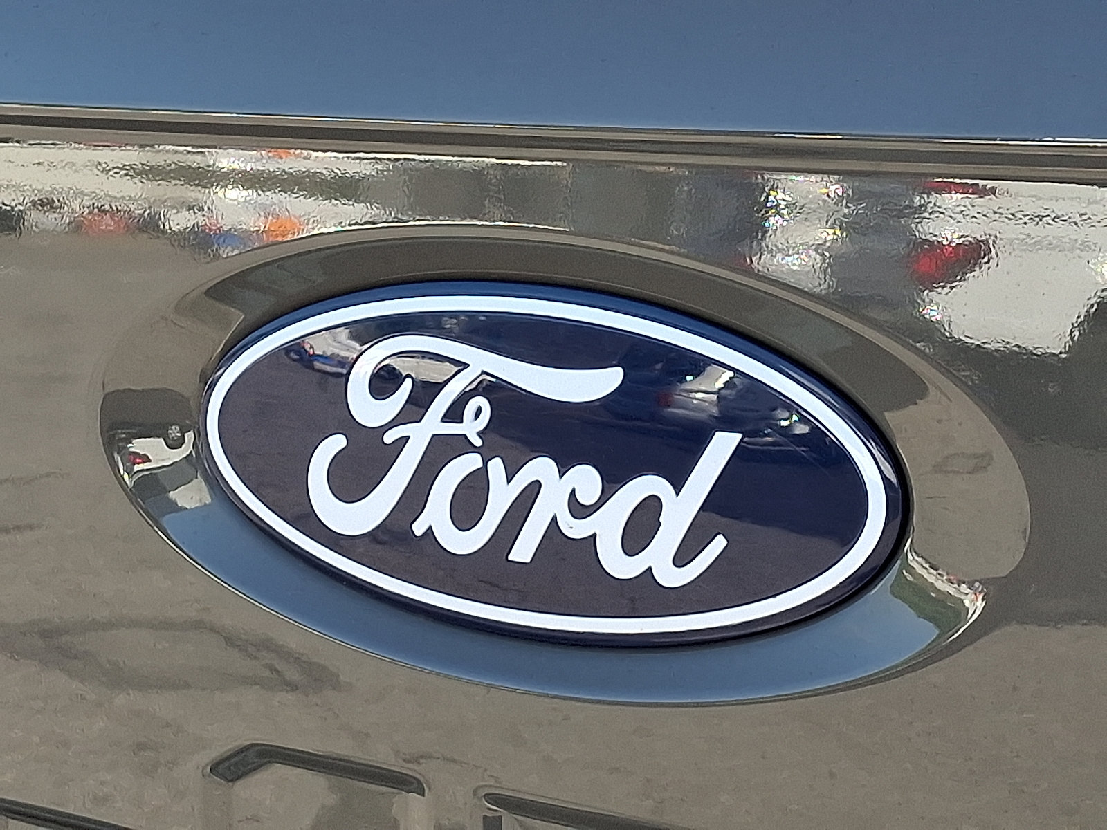 Used 2025 Ford F150 Lariat w/ Equipment Group 501A Mid AWD/4WD image 29