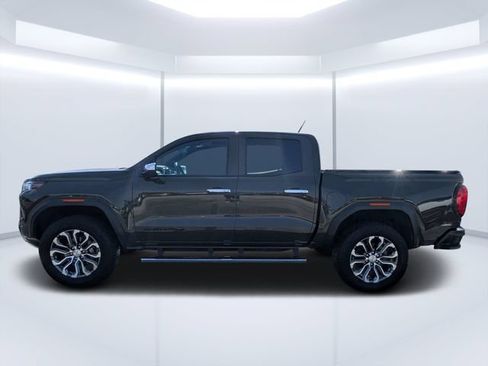 Used 2024 GMC Canyon Denali AWD/4WD image 6