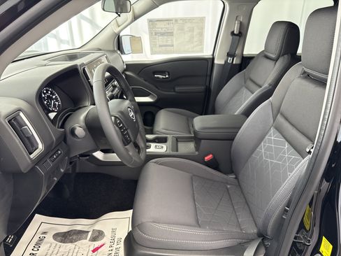 New 2026 Nissan Frontier SV AWD/4WD image 7