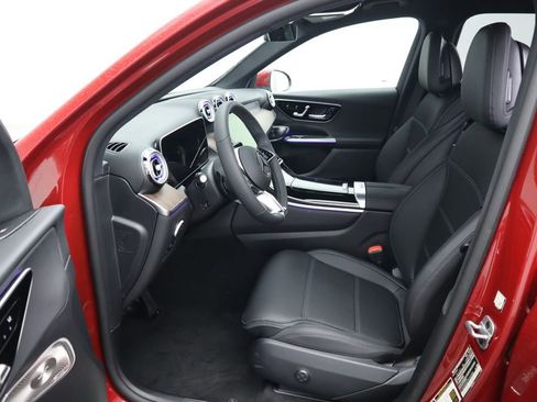 Certified 2025 Mercedes-Benz GLC 300 image 20