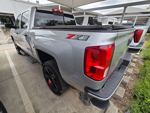 Used 2018 Chevrolet Silverado 1500 LTZ Z71 w/ Redline Edition AWD/4WD image 6