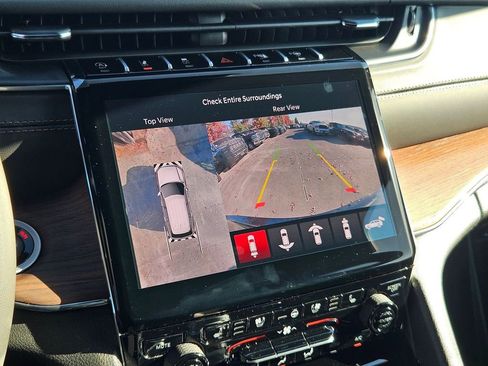 New 2025 Jeep Grand Cherokee Summit w/ Obsidian Package image 25