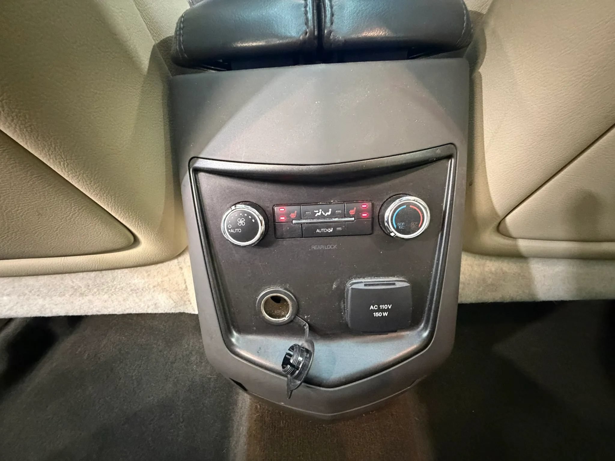 Used 2014 Lincoln MKT AWD w/ Equipment Group 201A image 35