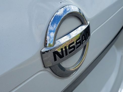 Used 2016 Nissan Rogue SV image 10