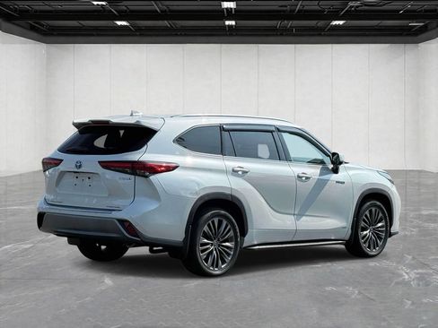 Used 2021 Toyota Highlander Platinum AWD/4WD image 5