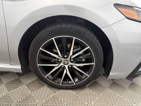 Used 2024 Toyota Camry SE image 13