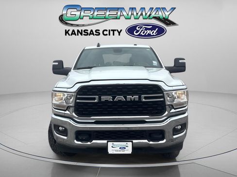 Used 2024 RAM 2500 Big Horn image 2