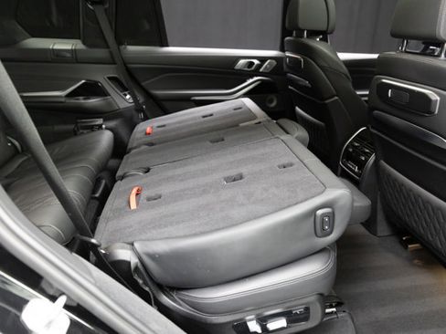 Used 2023 BMW X7 M60i w/ Executive Package image 70