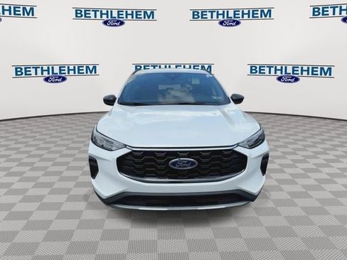 New 2025 Ford Escape ST-Line w/ Cold Weather Package image 3