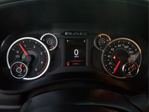 Used 2025 RAM 2500 Big Horn image 33