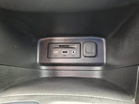 Used 2024 Chevrolet Equinox RS w/ RS Leather Package AWD/4WD image 25