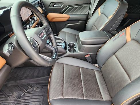 Used 2023 GMC Canyon AT4 w/ AT4 Premium Package image 13