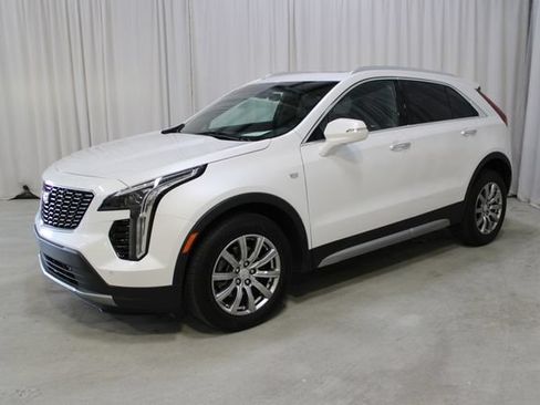 Used 2023 Cadillac XT4 Premium Luxury w/ Cold Weather Package FWD image 31