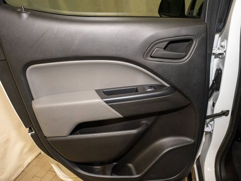 Used 2020 Chevrolet Colorado W/T image 8