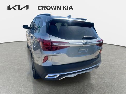 Used 2021 Kia Seltos S FWD image 6