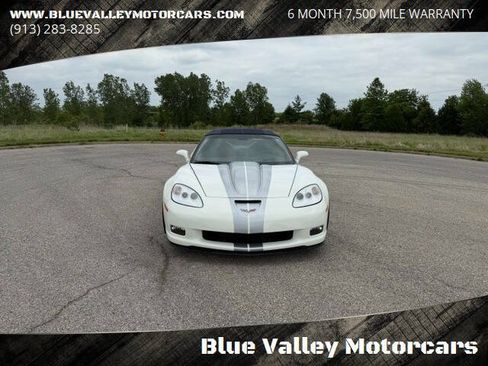 Used 2013 Chevrolet Corvette Grand Sport w/ 4LT Preferred Equipment Group RWD image 2