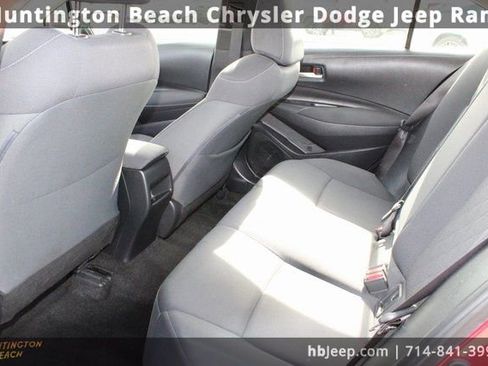 Used 2020 Toyota Corolla LE image 34