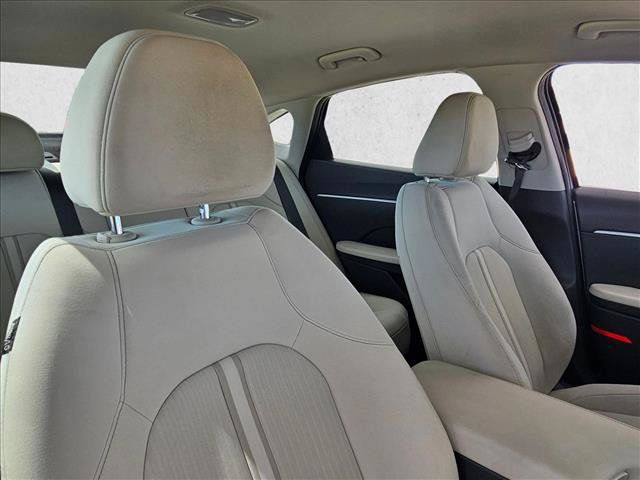 Used 2025 Hyundai Sonata SEL FWD image 14