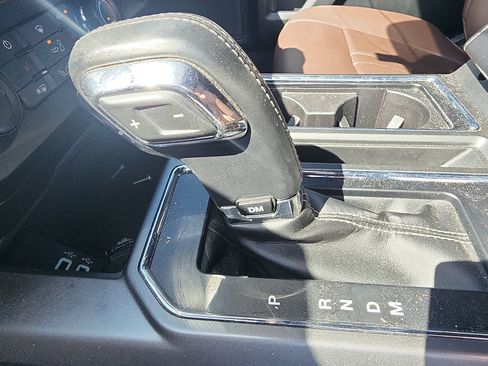 Used 2018 Ford F150 XLT w/ Equipment Group 302A Luxury AWD/4WD image 16
