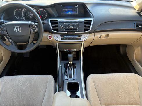 Used 2014 Honda Accord EX image 2
