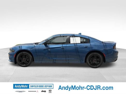 Used 2023 Dodge Charger SXT RWD image 4