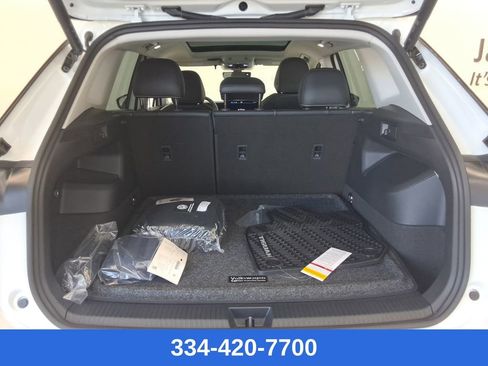 New 2025 Volkswagen Tiguan SE AWD/4WD image 20