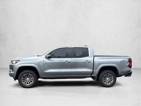 Used 2023 Chevrolet Colorado LT w/ LT Convenience Package II AWD/4WD image 8