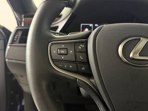 Used 2025 Lexus ES 300h w/ Premium Package FWD image 31