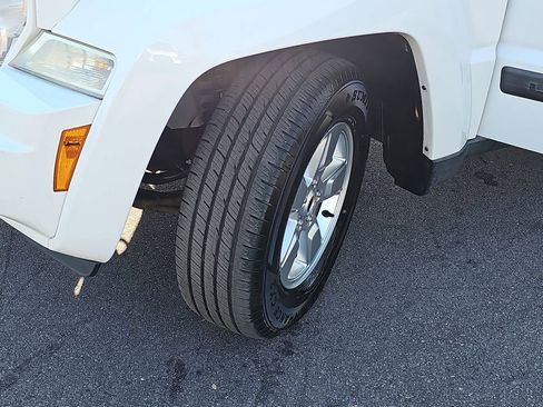 Used 2012 Jeep Liberty Sport w/ Popular Equipment Group image 34